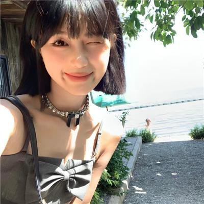 裙角飞扬的日子